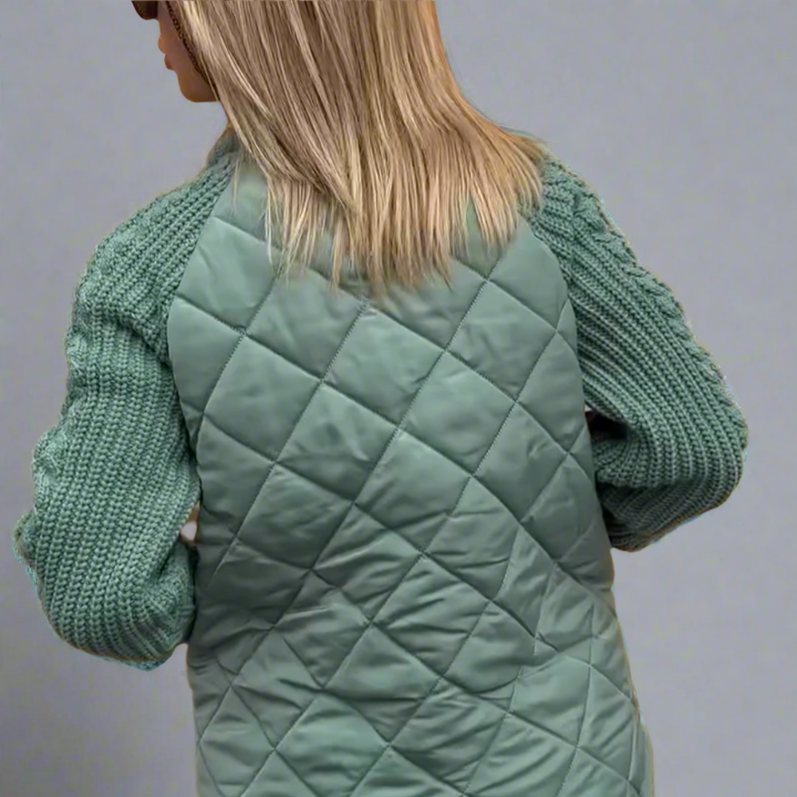 Damen - Kuschelige wattierte Jacke - Strickärmeln - Bequemer Winterstyle für kalte Tage