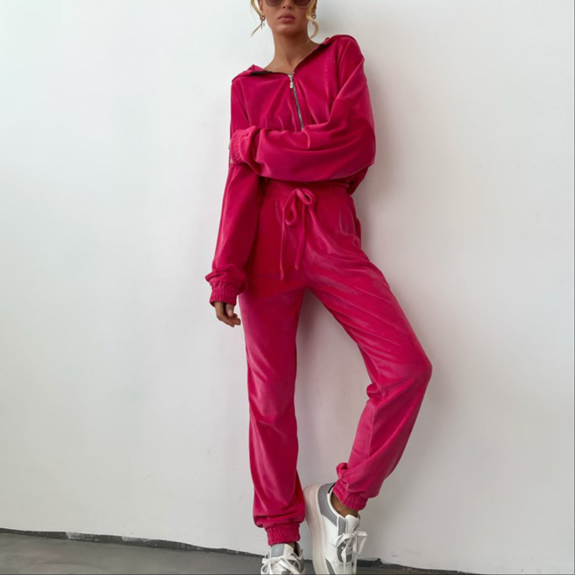 Damen - Fleece-Trainingsanzug mit Kapuze - Elastischem Bund - Bequemer Sport-Look für aktive Tage