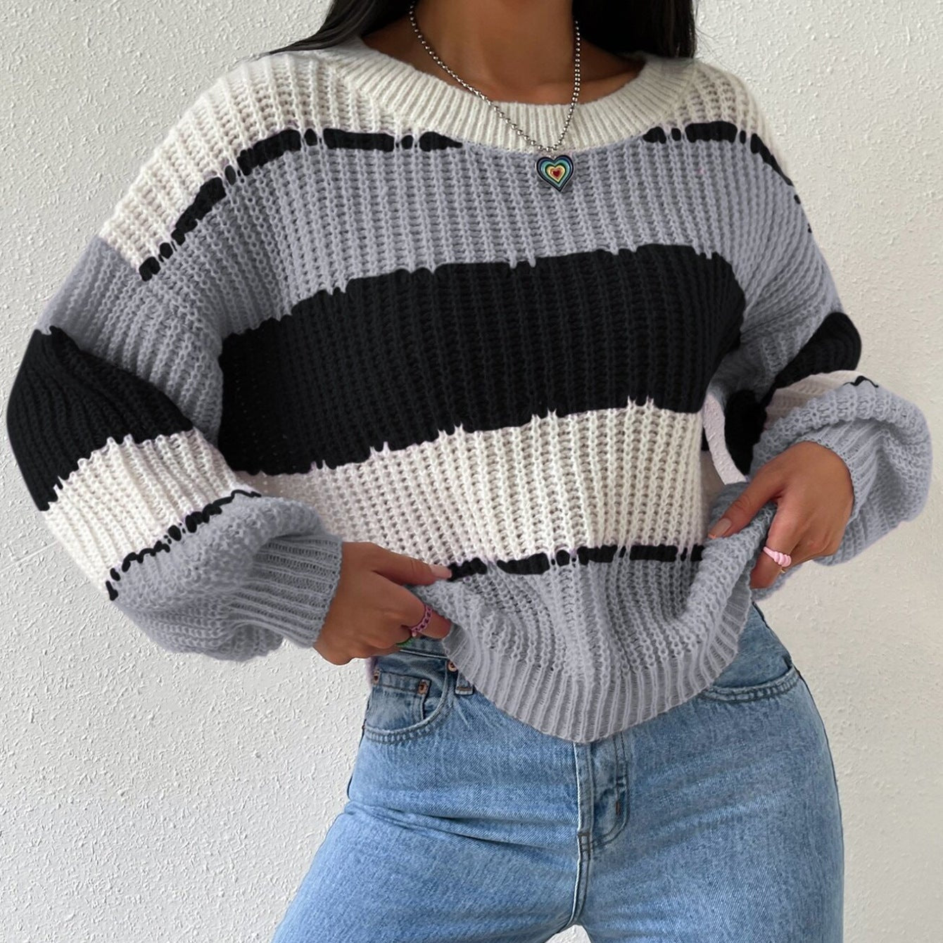 Damen - Langärmeliger gestrickter Pullover - Stricktextur - Rundhalsausschnitt - Bequeme Mode für jeden Anlass