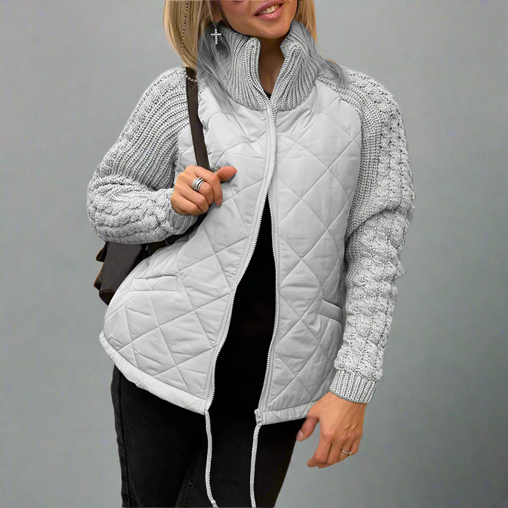 Damen - Kuschelige wattierte Jacke - Strickärmeln - Bequemer Winterstyle für kalte Tage