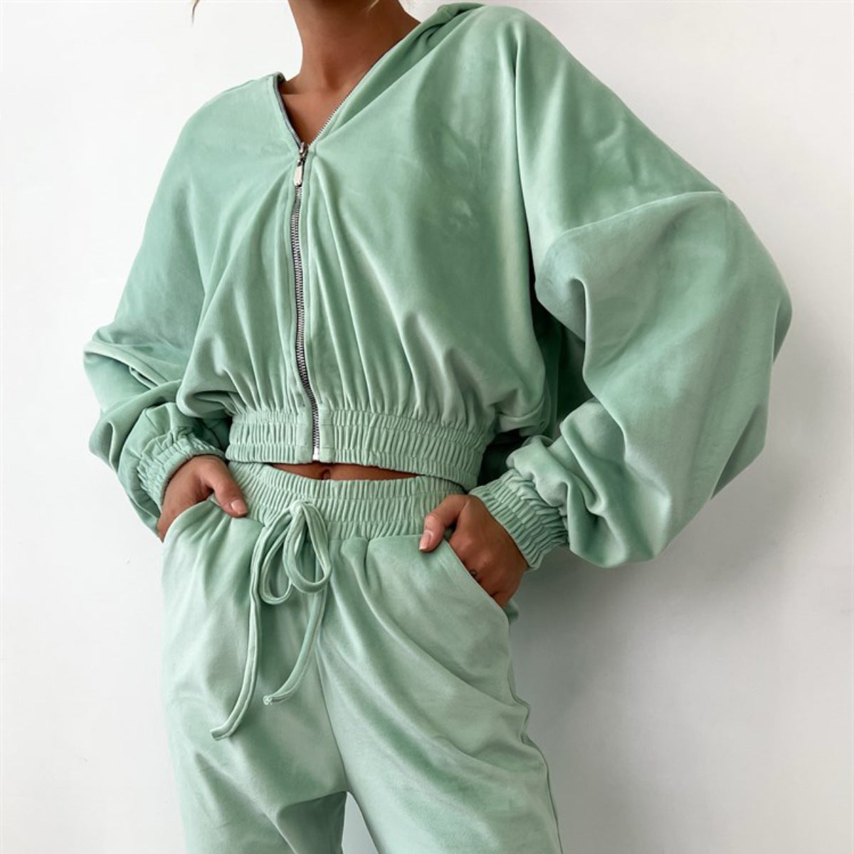 Damen - Fleece-Trainingsanzug mit Kapuze - Elastischem Bund - Bequemer Sport-Look für aktive Tage