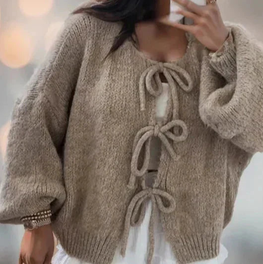 Damen - Strickjacke - Ballonärmeln und Schnürung - Stilvolle Oberbekleidung für jeden Anlass