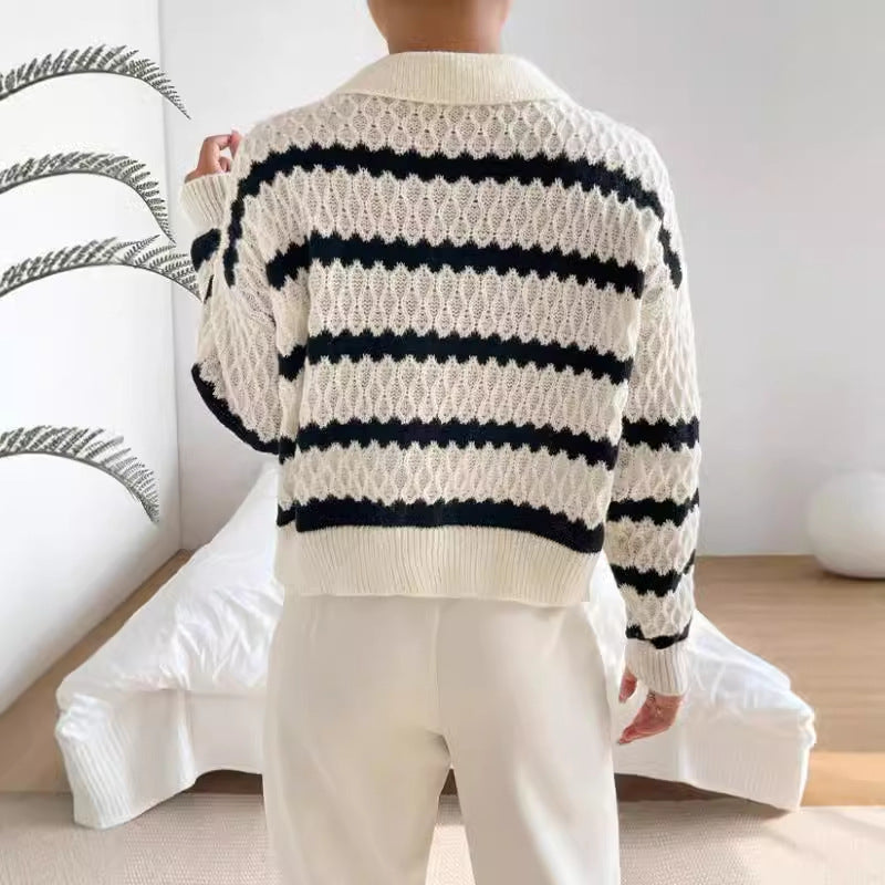 Damen - Grobstrickpullover - Poloshirt mit Streifen - Bequemer Style für jeden Anlass