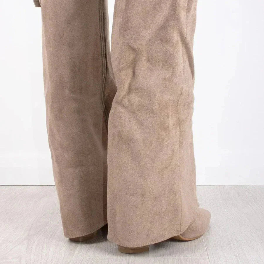 Damen - Kniehohe Stiefel - Spitz zulaufendes Leder - Reißverschluss - Elegante Boots für jeden Anlass