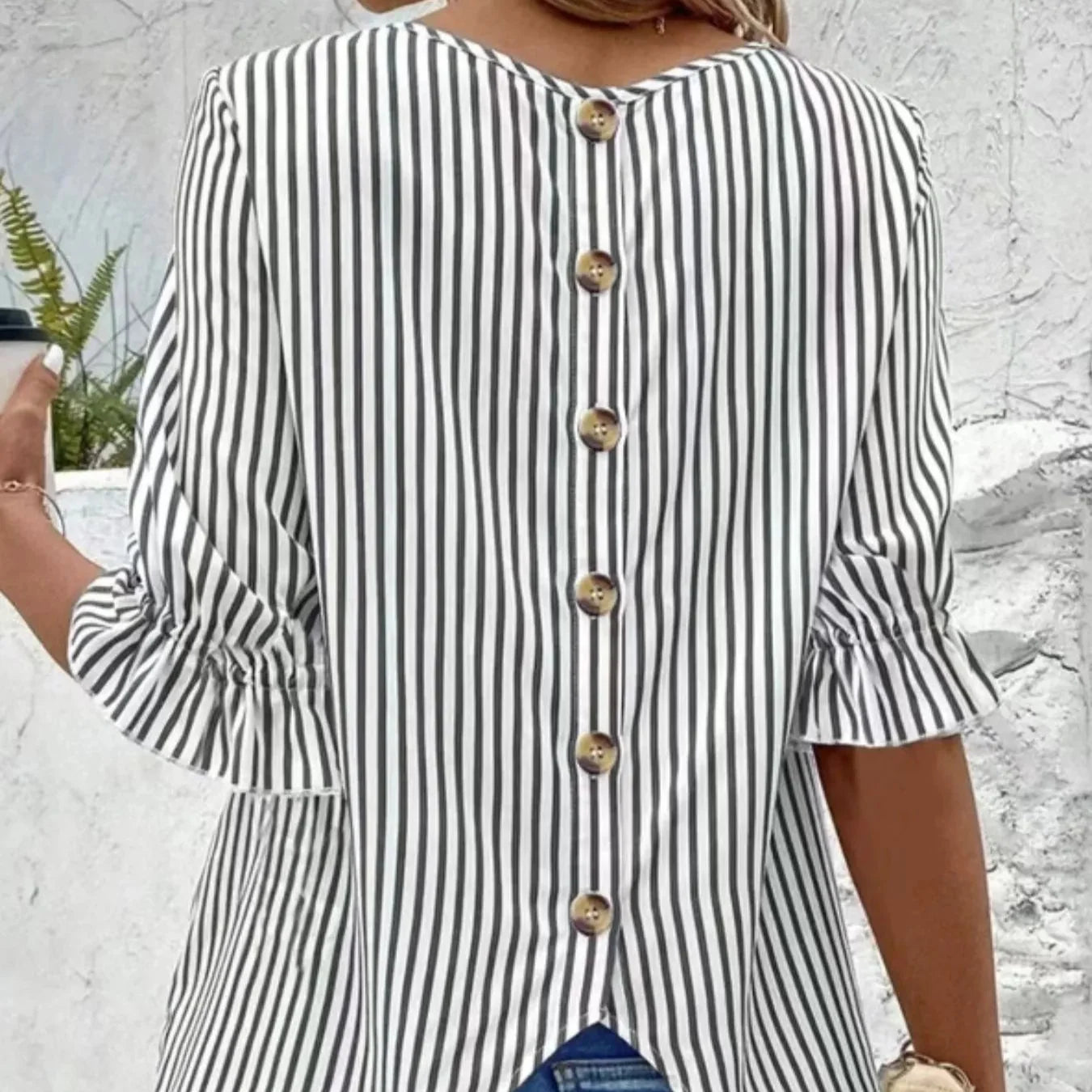 Damen - Gestreifte Freizeitbluse - Polyesterstoff - Rundhalsausschnitt, halbe Ärmel - Bequeme und stilvolle Bluse