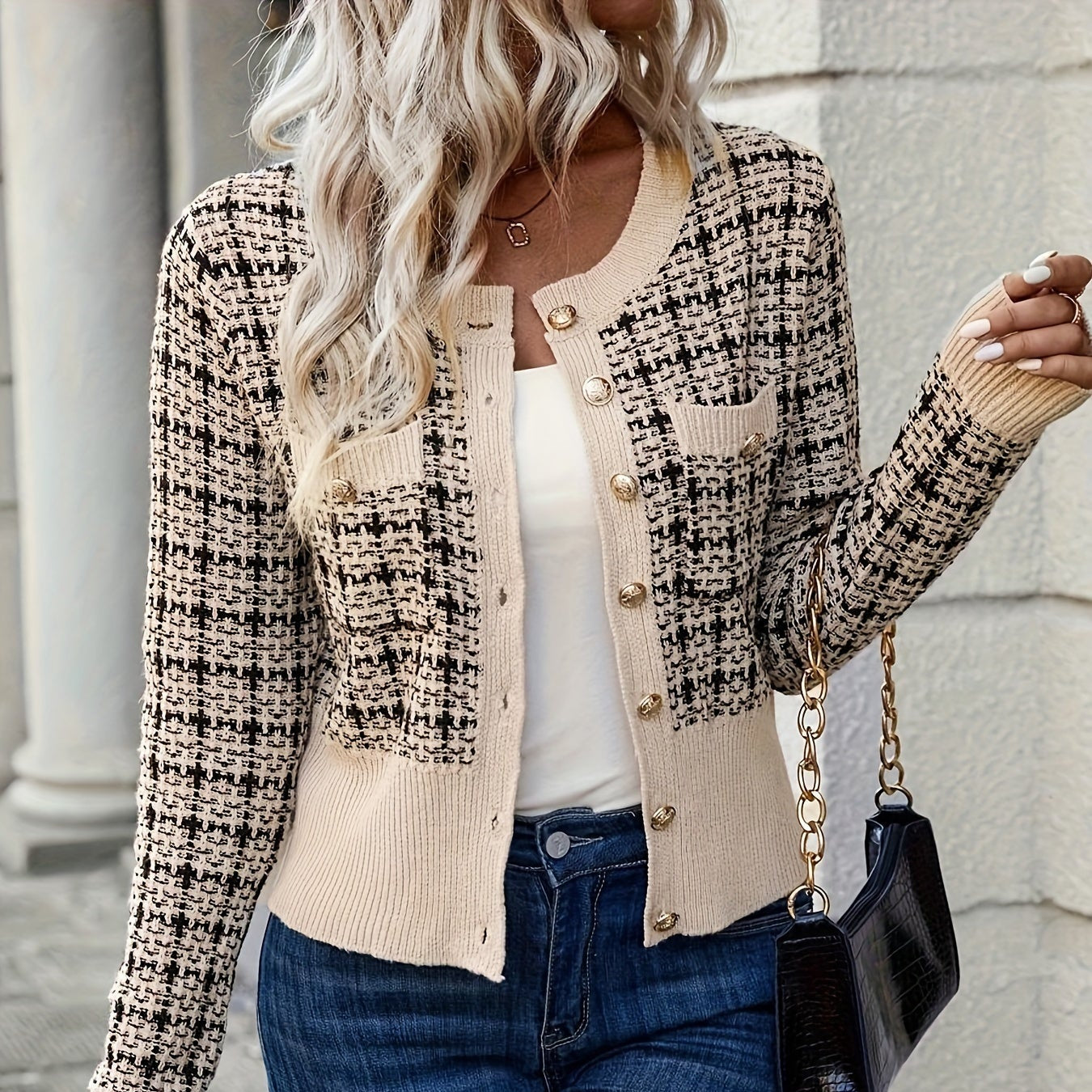 Damen - Karierte Strickjacke - Knopfverschluss - Modische Oberbekleidung für jeden Anlass